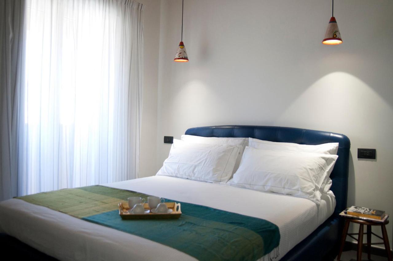 Foyer Rooms & Suites Affittacamere Cagliari Ngoại thất bức ảnh