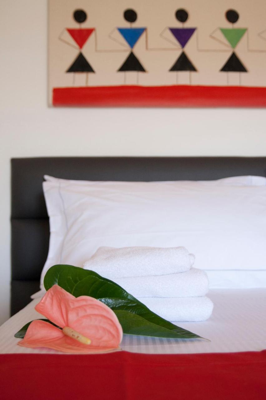 Foyer Rooms & Suites Affittacamere Cagliari Ngoại thất bức ảnh