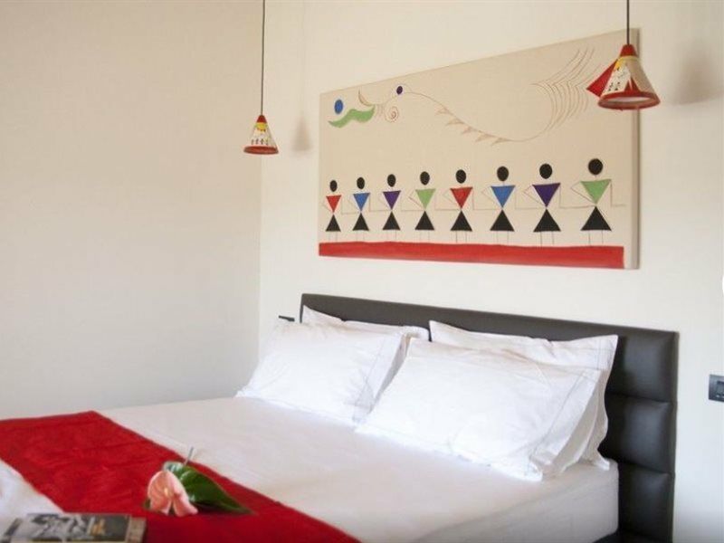 Foyer Rooms & Suites Affittacamere Cagliari Ngoại thất bức ảnh